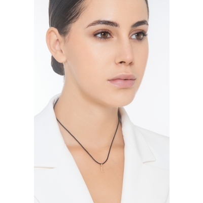 Ciondolo con lettera iniziale L stampatello in oro giallo 18k