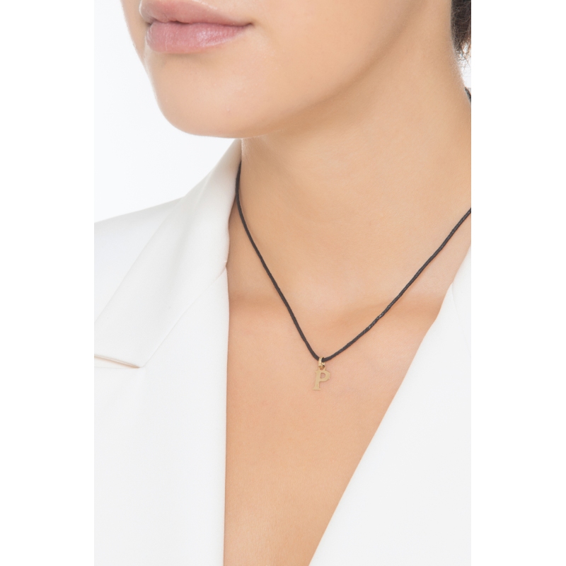 Ciondolo con lettera iniziale P stampatello in oro giallo 18k