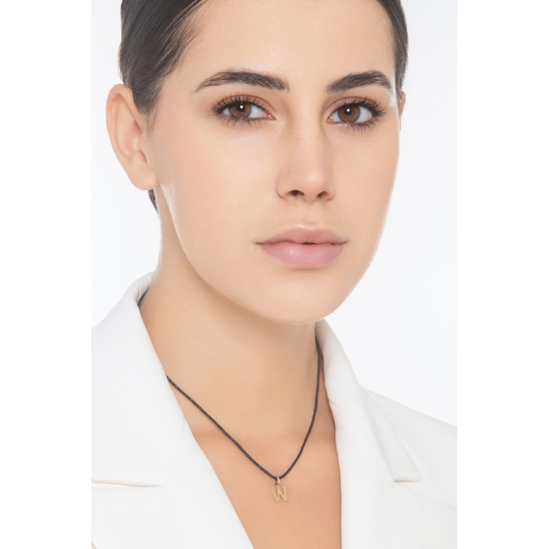 Ciondolo con lettera iniziale W stampatello in oro giallo 18k