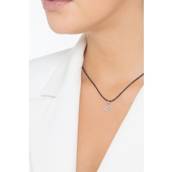 Ciondolo con lettera iniziale U corsivo in oro bianco 18k 2