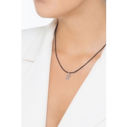 Ciondolo con lettera X in corsivo in oro bianco 18k 2