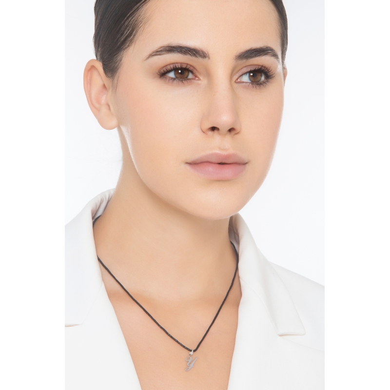 Ciondolo con lettera Y in corsivo in oro bianco 18k