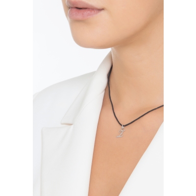 Ciondolo con lettera Z in corsivo in oro bianco 18k