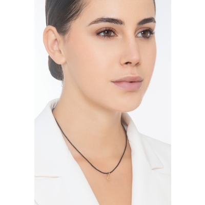 Ciondolo con lettera iniziale G corsivo in oro giallo 18k