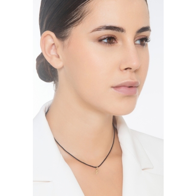 Pendant with initial letter N in italic in 18k yellow gold