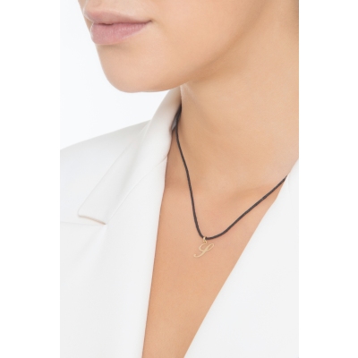 Ciondolo con lettera iniziale S corsivo in oro giallo 18k