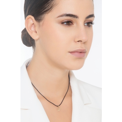 Ciondolo con lettera iniziale W corsivo in oro giallo 18k