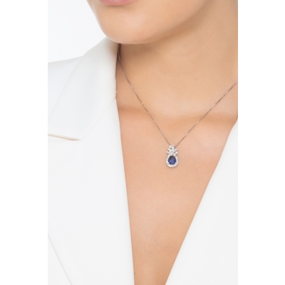 18k white gold pendant with diamonds and blue sapphire