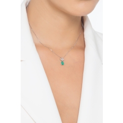 18k white gold pendant with 3 diamond leaves and emerald 2