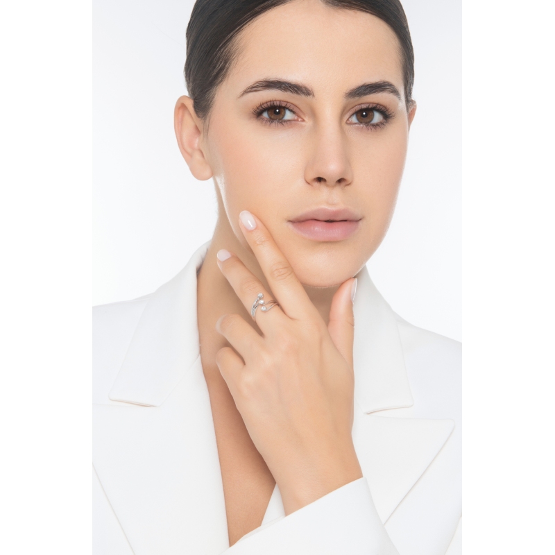 Trilogy diamond ring white gold 18k