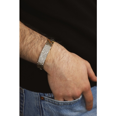 Bracciale uomo in oro giallo 750 con barra in zirconi