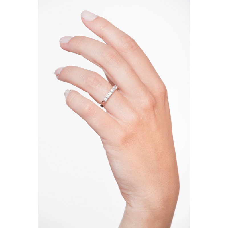 White gold 18k 7 diamond half eternity ring 