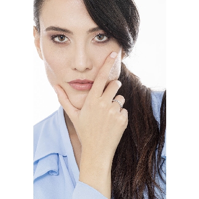 Anello Veretta a 7 pietre in Oro bianco 18k con Diamanti ct. 0,60