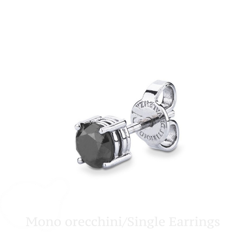 Mono orecchino in oro bianco 18k a 4 griffe con diamante nero, 0.40 ct