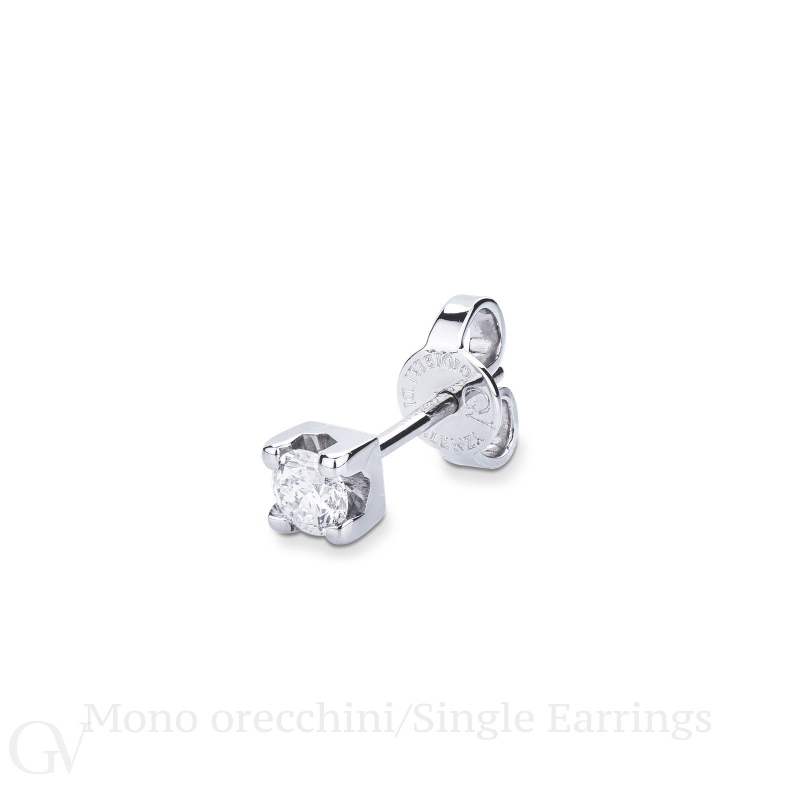 Mono orecchino in oro bianco 18k a 4 griffe con diamante, 0,20 ct