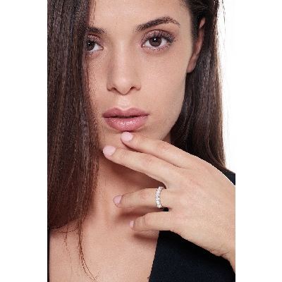 Anello a 7 pietre in Oro bianco 18k con Diamanti ct 0,90