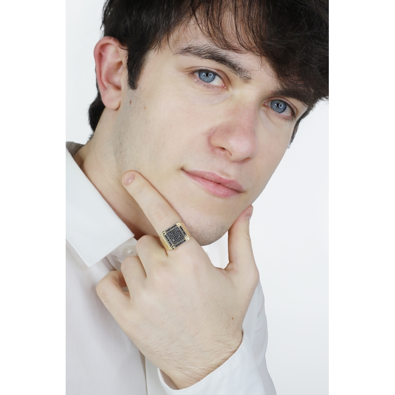 OG ANELLO CON ZIRC NERI MIS.