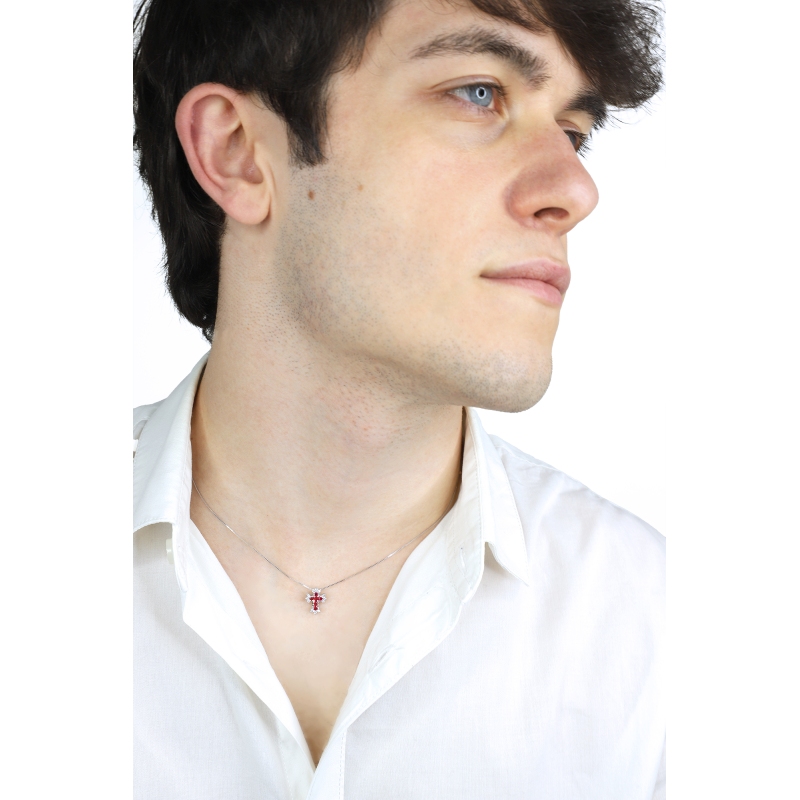 Collana croce in oro bianco 18k con rubini e diamanti