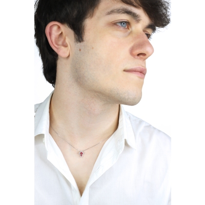 Collana croce in oro bianco 18k con rubini e diamanti