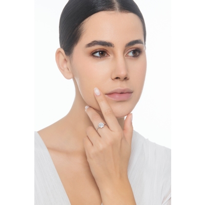 Anello a fiore contorno in oro bianco 750 con diamanti