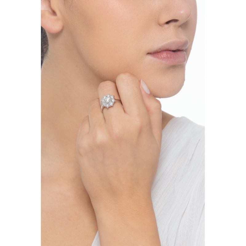 Orecchini Bambina Fiore Con Diamante E Smalto Bianco – D For Diamond, Argento Sterling