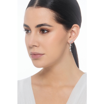 Orecchini pendenti in oro bianco 750 con navette e diamanti