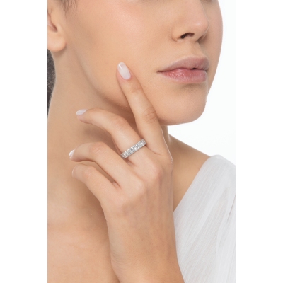 Anello eternity in oro bianco 18k con doppia fila in diamanti