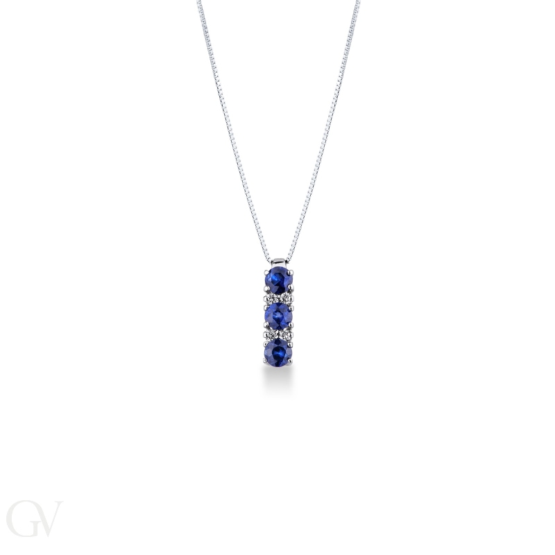 Necklace in 18k white gold with blue sapphires trilogy pendant