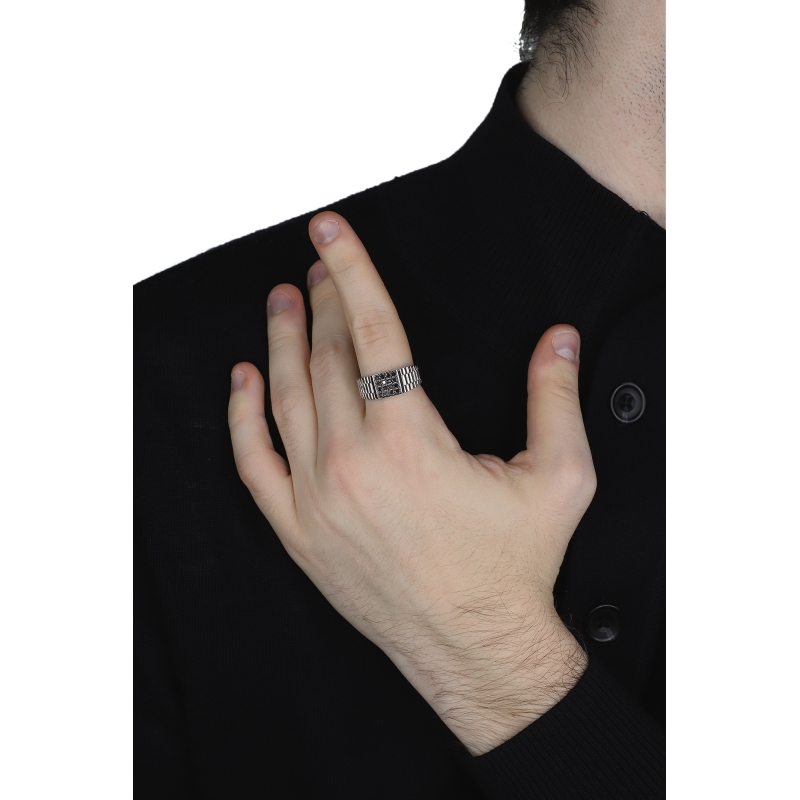 Anello a fascia in oro bianco 750 con pavè in diamanti neri