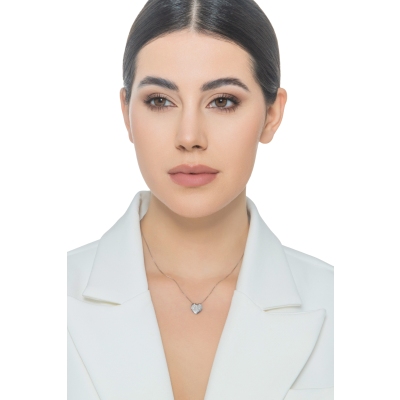 Collana in oro bianco 750 con pendente cuore e diamanti