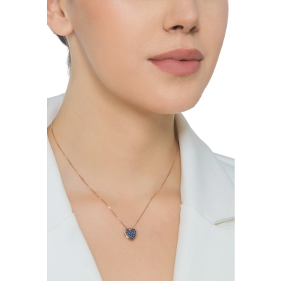 Collana in oro rosa 18k con ciondolo cuore pavè brunito zaffiri blu