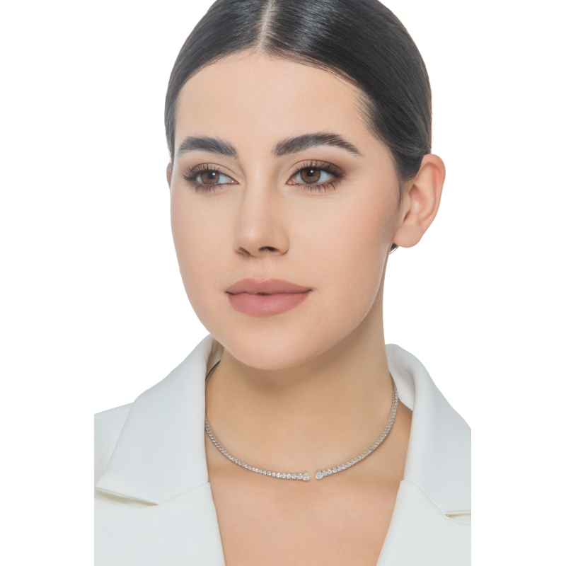 Girocollo choker in oro bianco 18k con diamanti