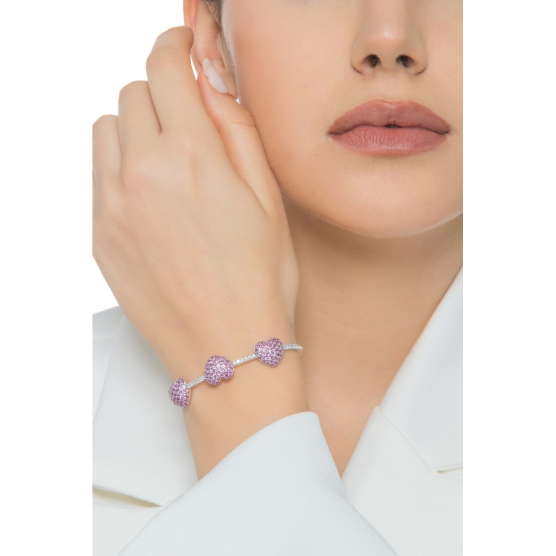 Bracciale in oro bianco 750 con diamanti e tre cuori in zaffiri rosa