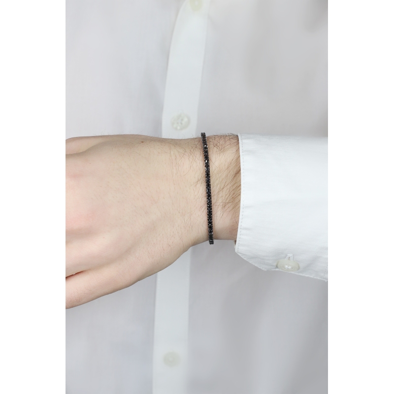 Bracciale Tennis piramide in oro Bianco 18k con Diamanti neri e punte brunite.