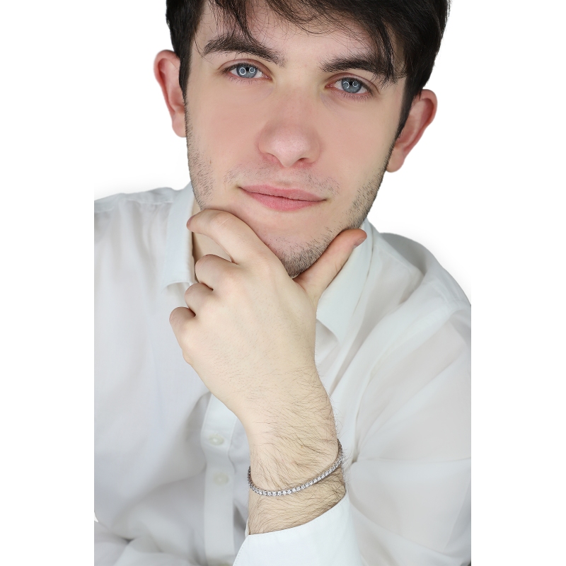 Bracciale Tennis lineare in oro Bianco 18k con Diamanti. Larghezza maglia 2,75 mm