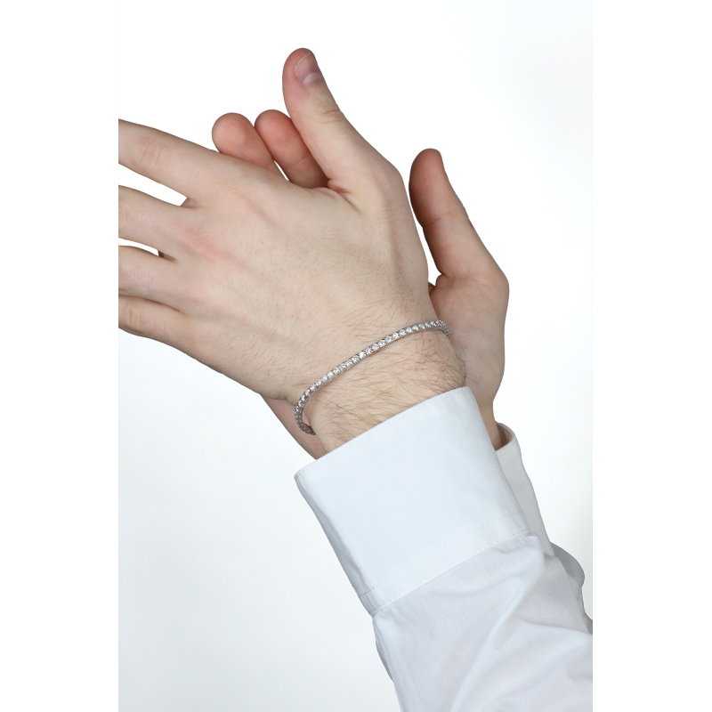 Bracciale Tennis lineare in oro Bianco 18k con Diamanti. Larghezza maglia 2,75 mm