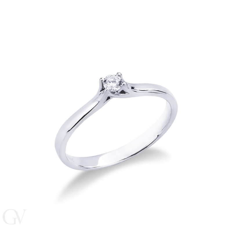 4 claw solitaire ring with a 0,10 ct diamond 