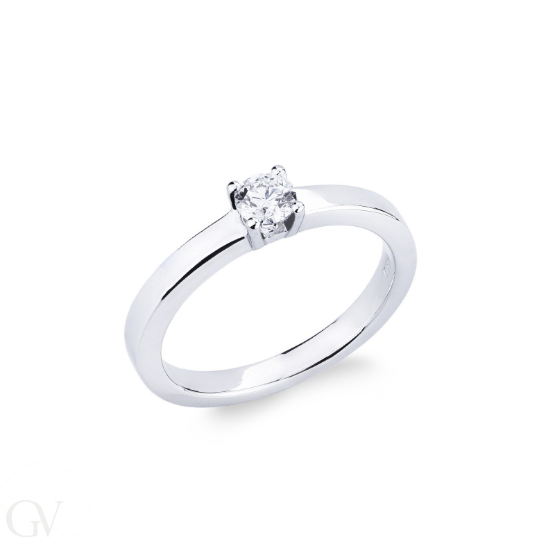 4 claw solitaire ring white gold 18k with a 0,25 ct diamond 