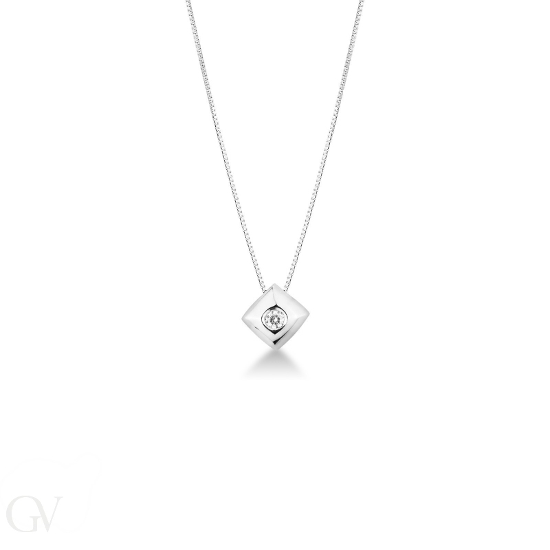 18k white gold necklace with solitaire pendant rhombus shaped