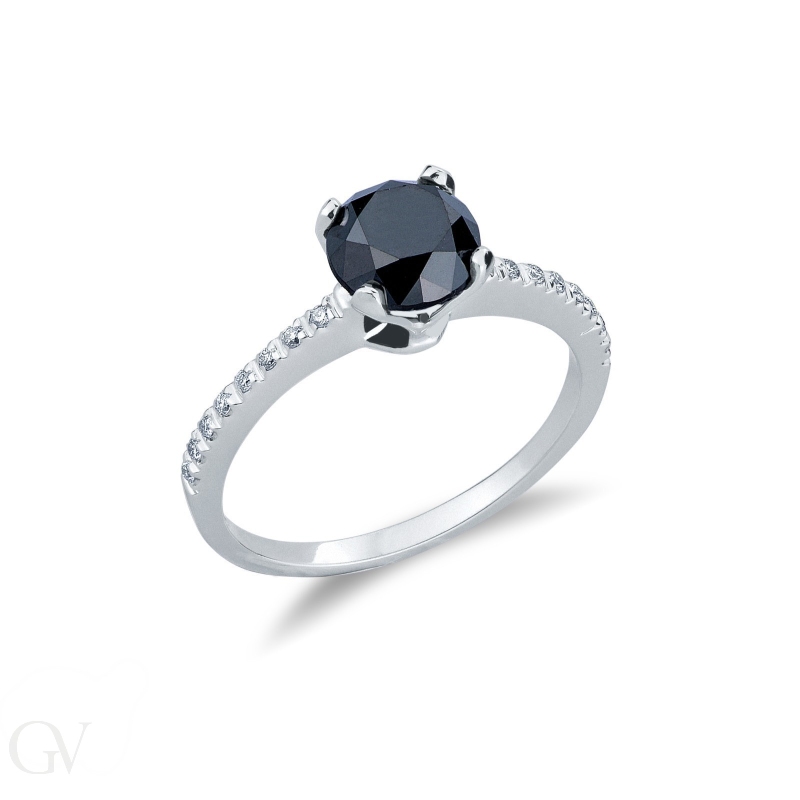 Solitaire type ring white gold 18k with central black diamond