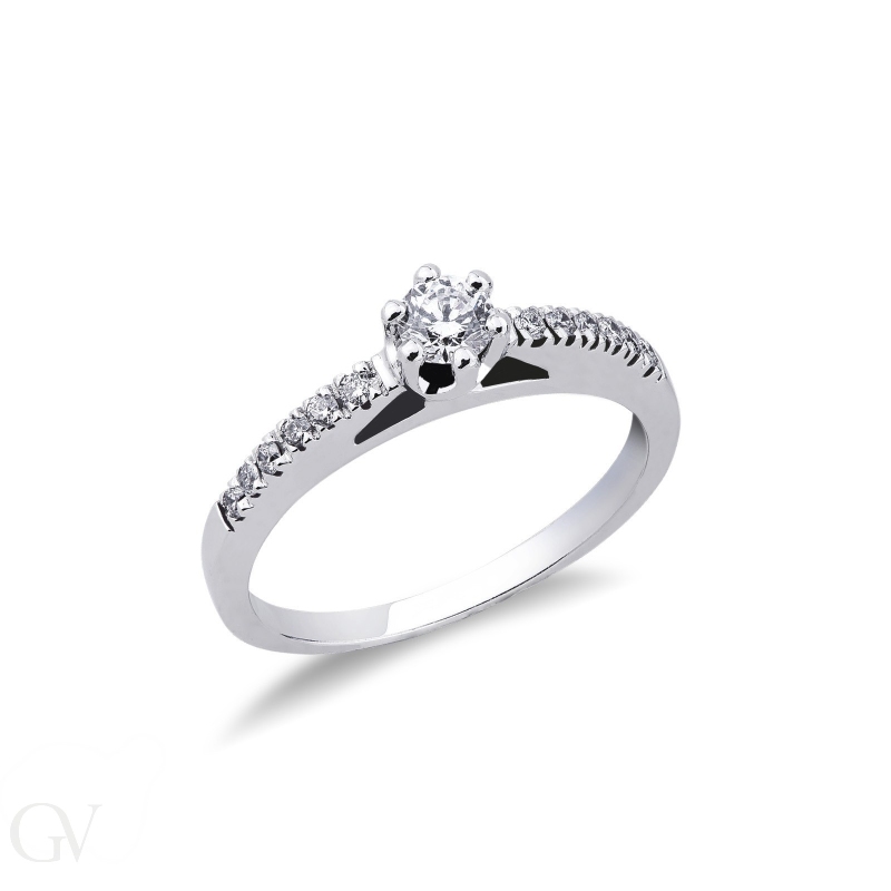 Solitaire type ring with diamonds white gold 18k