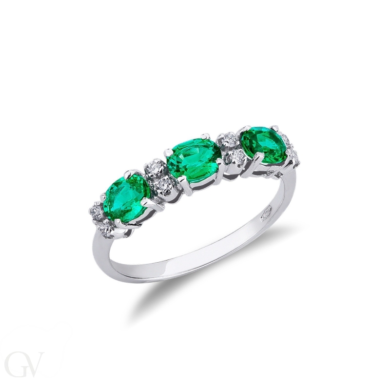 Ring with diamonds and emeralds in white gold 18k