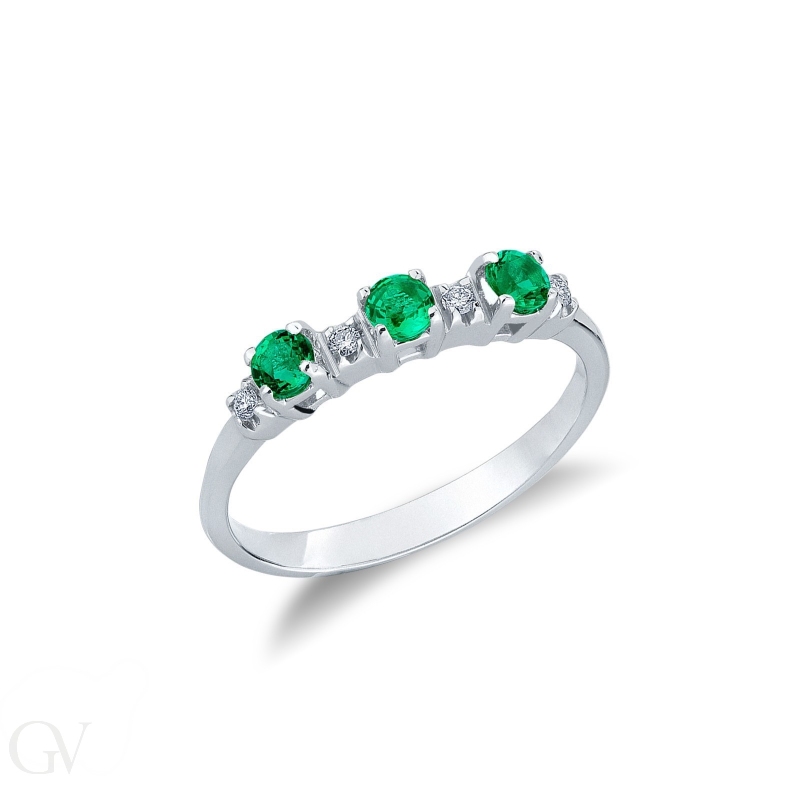 Trilogy ring with emeralds and diamonds white gold 18k