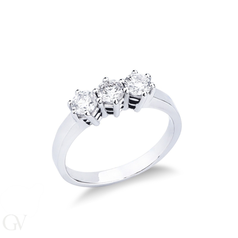 White gold 18k trilogy ring with 0,80 ct diamonds