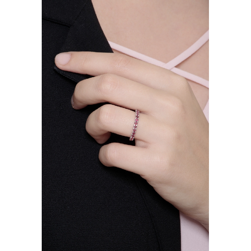 Eternity a griffe in Oro Bianco 18k con incastonati Rubini