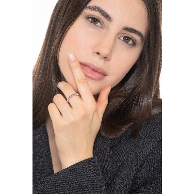 Anello Eternity con Zaffiri Rainbow Oro Bianco 18K