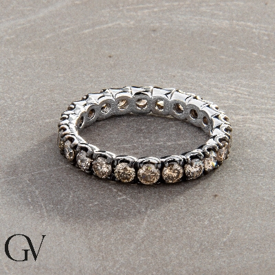 18k white gold eternity ring with brown diamonds 