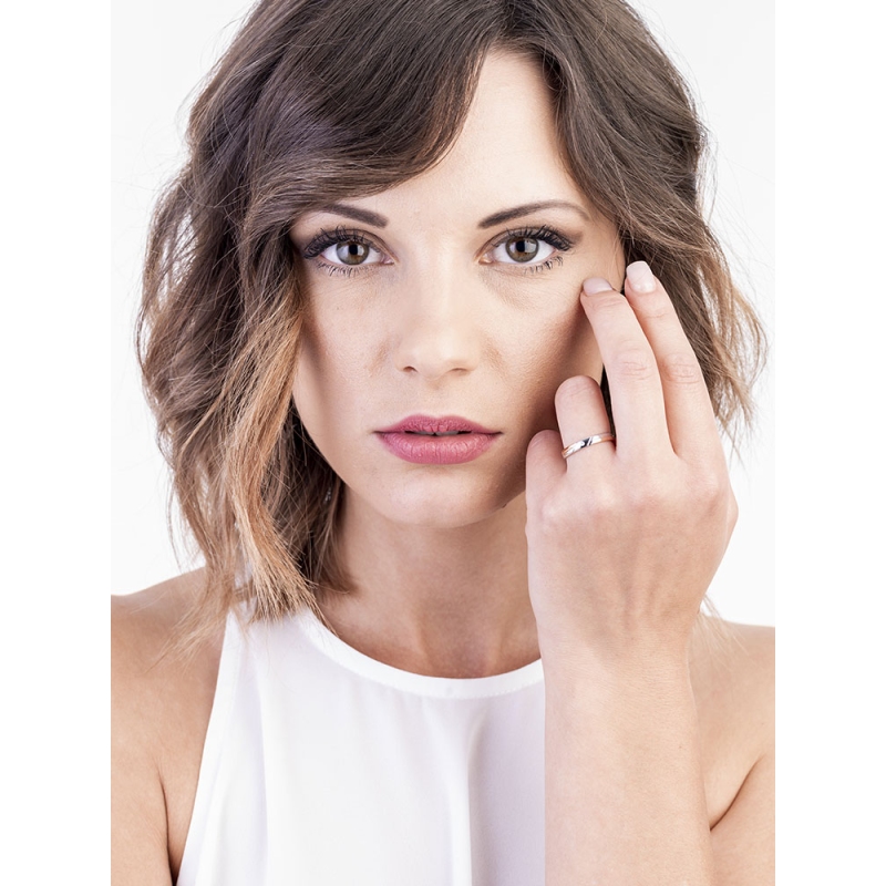 White and rose gold 18k anniversary ring with diamond 