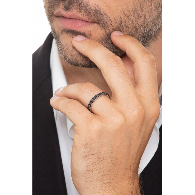 18k white gold eternity ring with black diamonds 