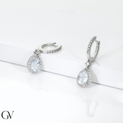 Orecchini pendenti in oro bianco 18k con diamanti e acquamarina